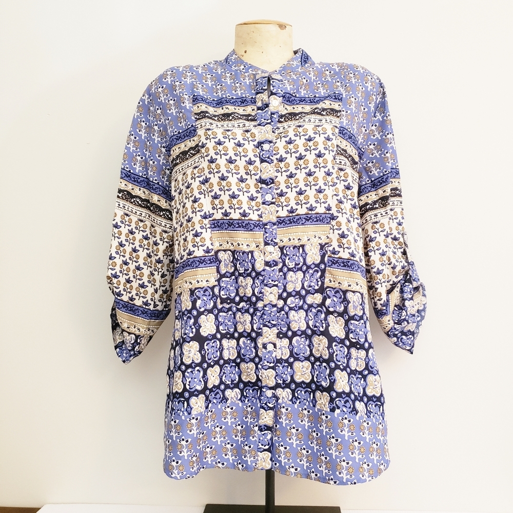 Amanda Blu Blue and Tan Button Down Blouse Size Medium - Picture 2 of 12